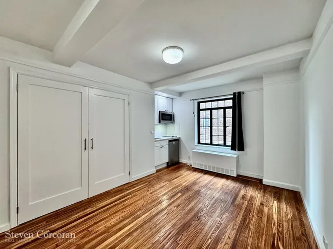 25 Tudor City Place #1910, New York, NY 10017