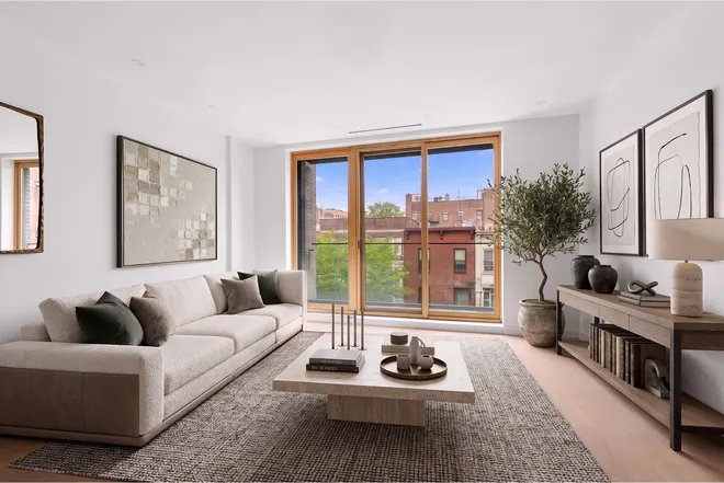 19 North HENRY Street #3A, Brooklyn, NY 11222