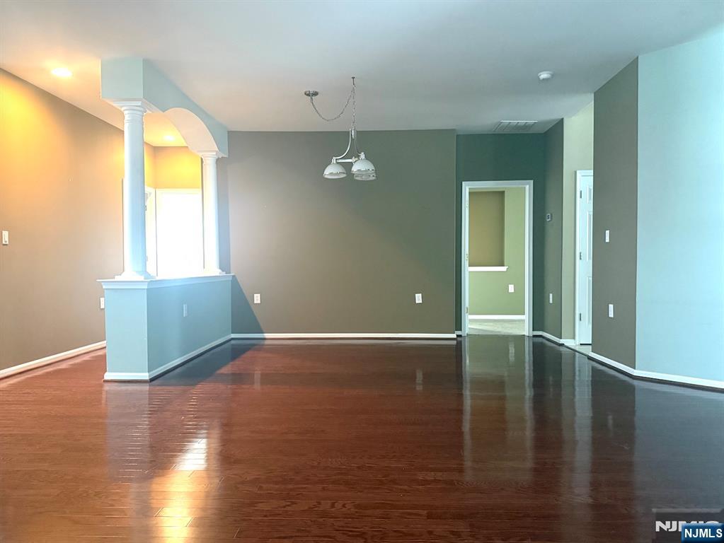 143 Valencia, Monroe Township, Monroe, NJ 08831 - Property photo 3 of 26