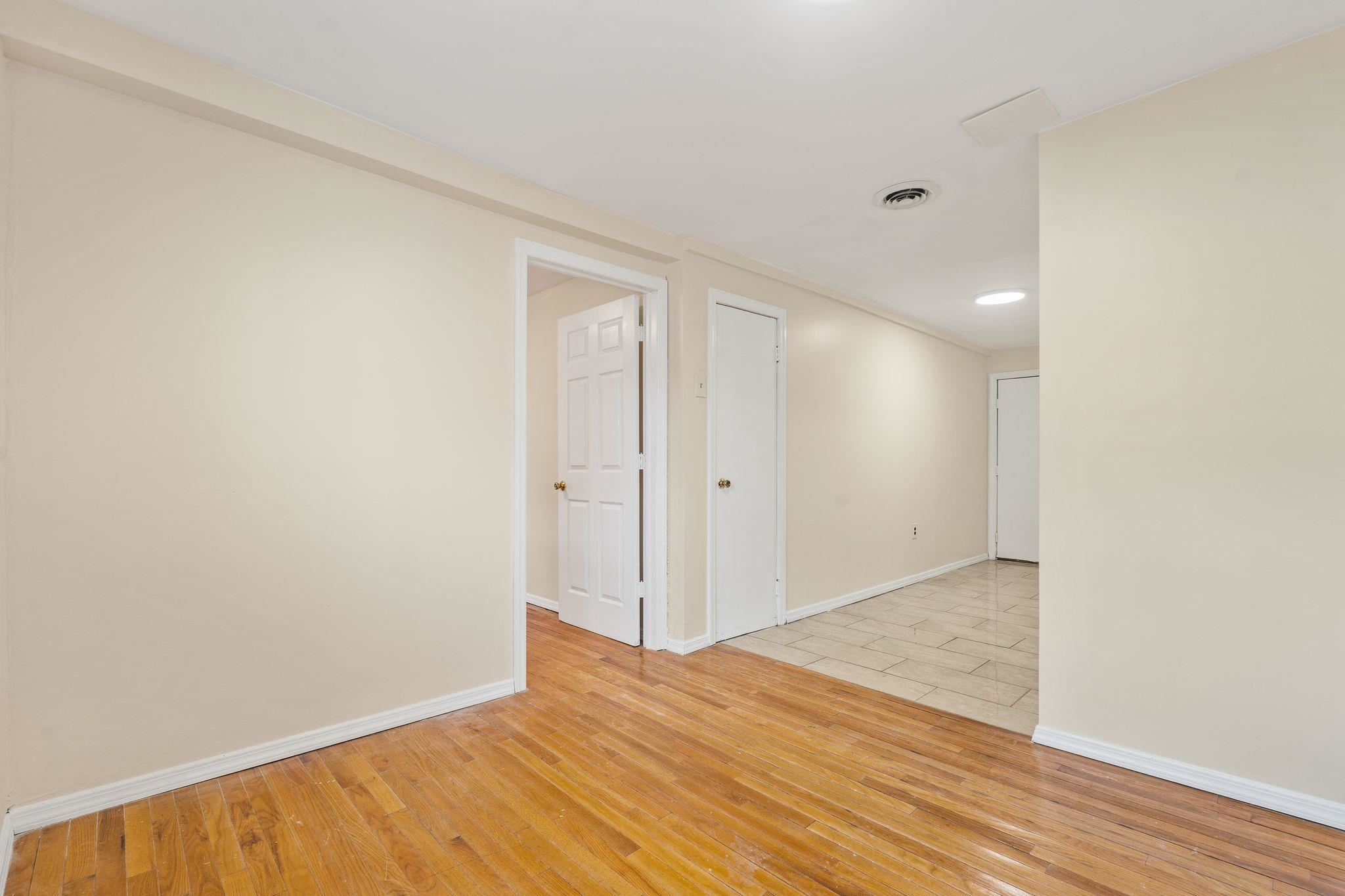 446 MERCER Street, Jersey City, JC Journal Square, NJ 07302 - Property photo 4 of 33