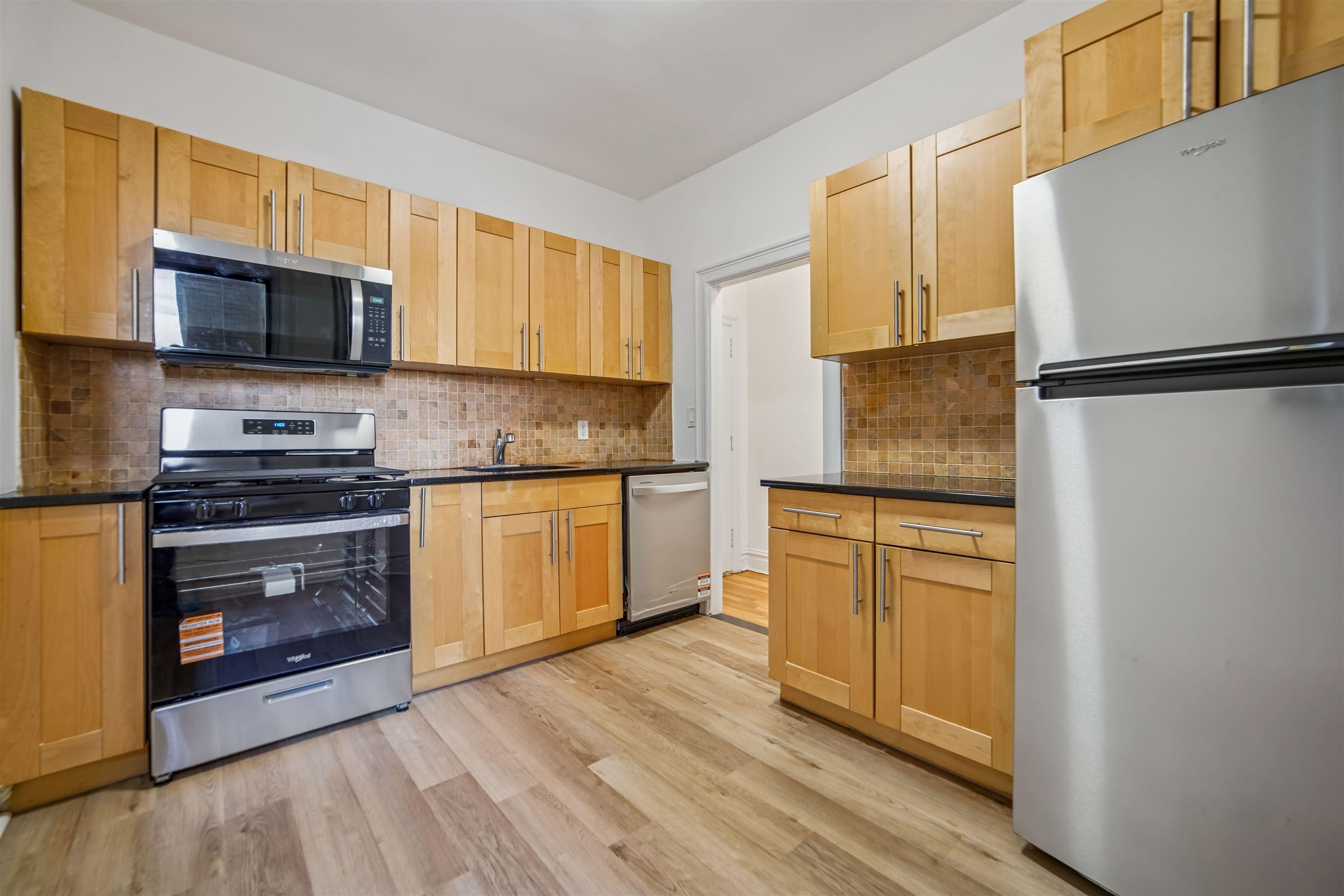 270 HARRISON Avenue, Jersey City, JC Journal Square, NJ 07304 - Property photo 3 of 12