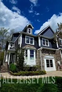 23 VALENTINO Drive, Woodhaven Crossing, NJ 08857