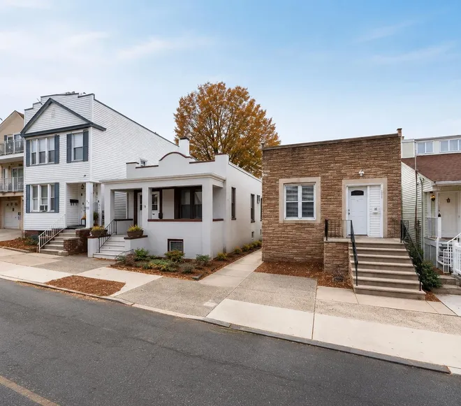 217 BARTHOLDI Avenue, JC, West Bergen, NJ 07305