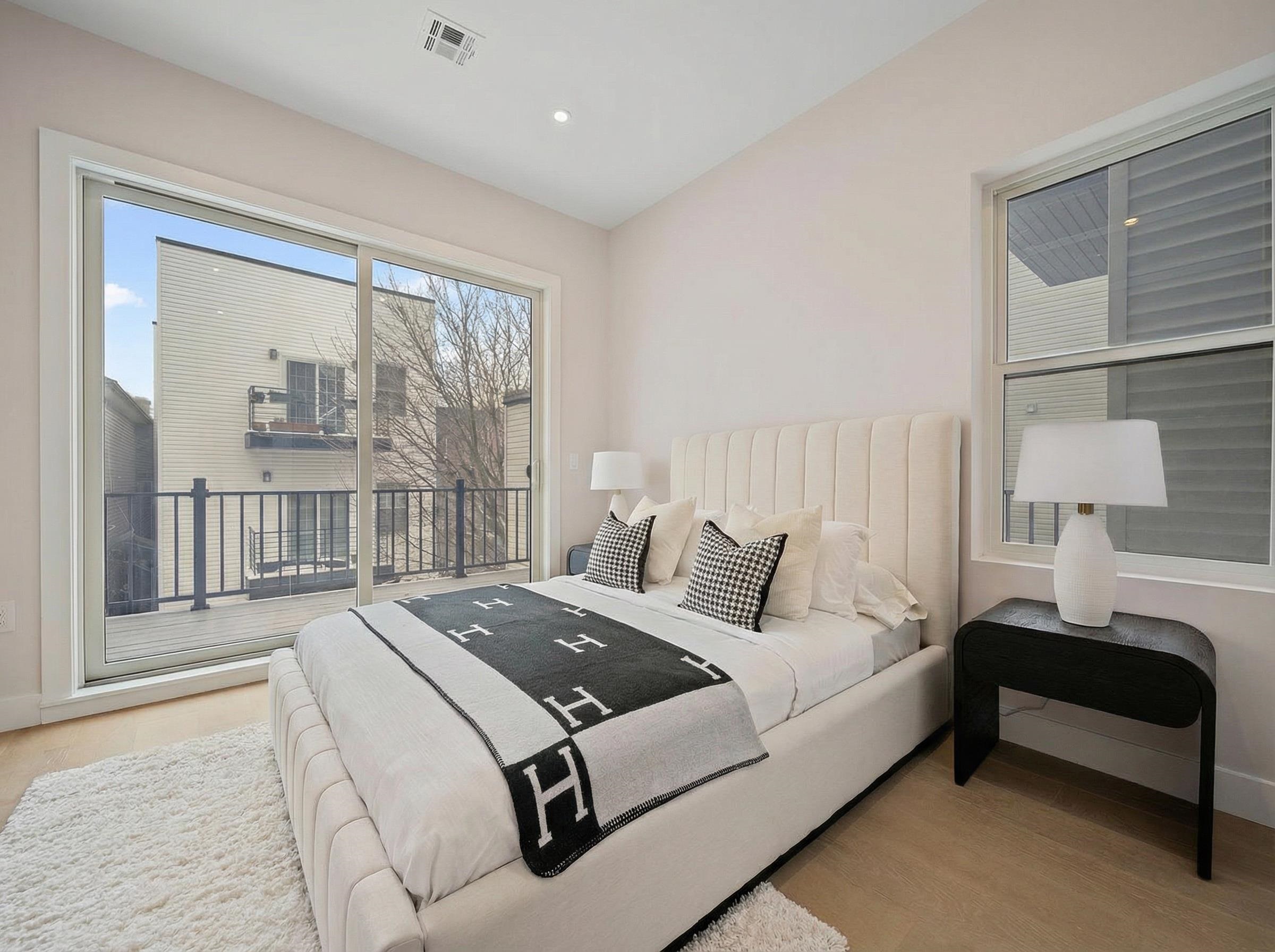 31 GRAHAM Street, Jersey City, JC Heights, NJ 07307 - Property photo 4 of 22