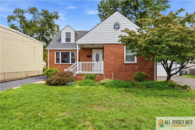 45 Foyer Street, New Brunswick Heights, NJ 08817