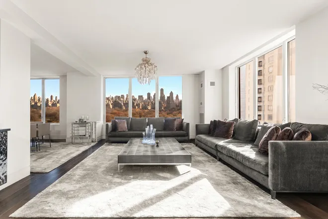 15 West 63rd Street #23B, New York, NY 10023