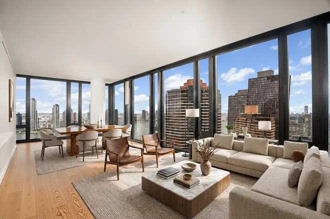 695 1st Avenue #32D, New York, NY 10016
