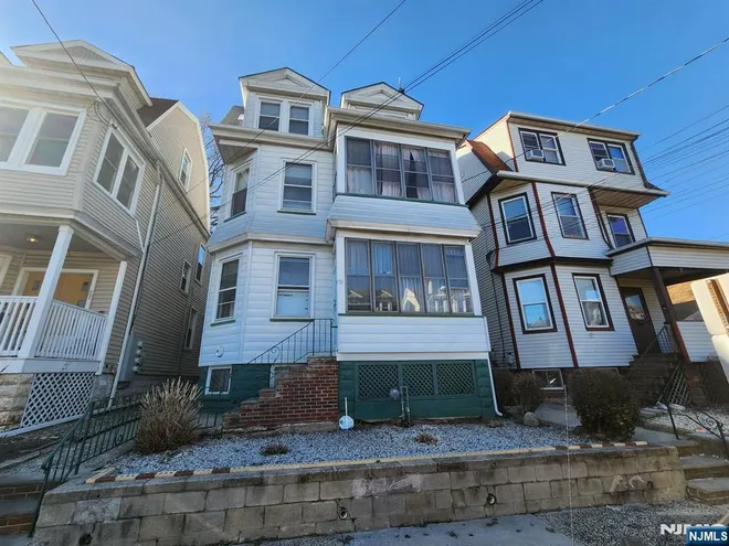 31 Union, North Arlington, NJ 07031
