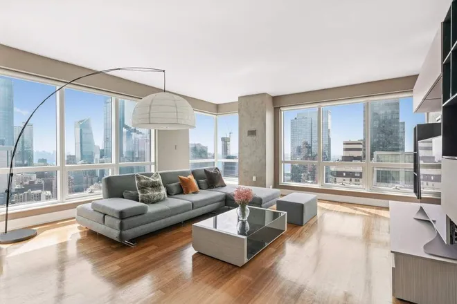 350 West 42nd Street #40A, New York, NY 10036