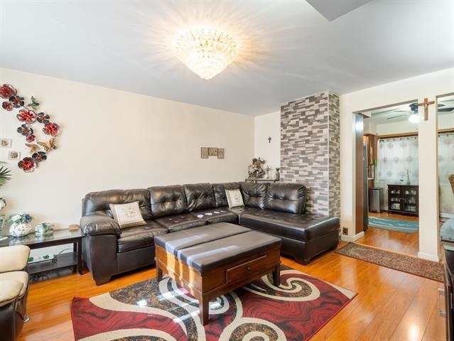 137 PROSPECT Avenue, Bayonne City, Bayonne, NJ 07002 - Property photo 2 of 22