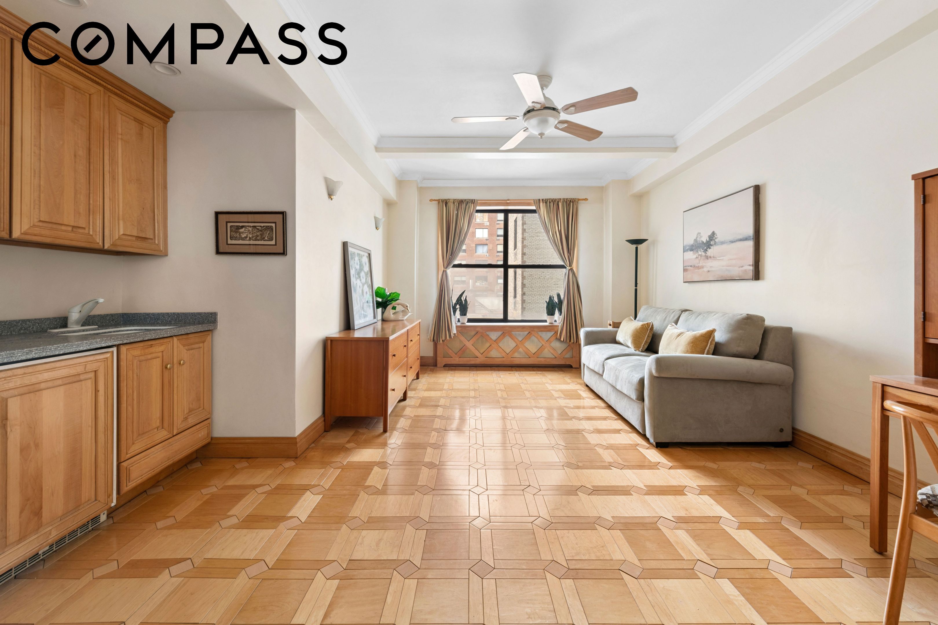 225 Central Park #916, Upper West Side, Manhattan, NY 10024 - Property photo 5 of 13