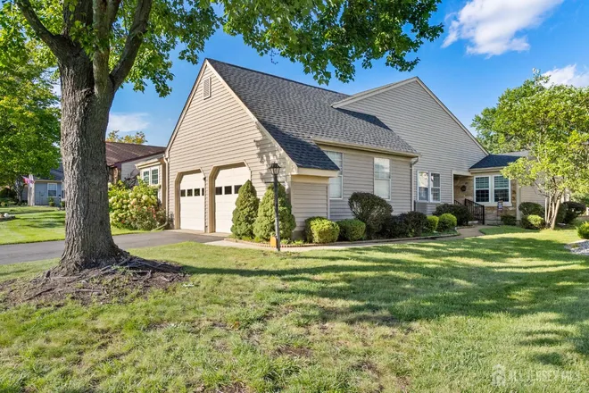 5 Thomas Paine Drive, Concordia, NJ 08831