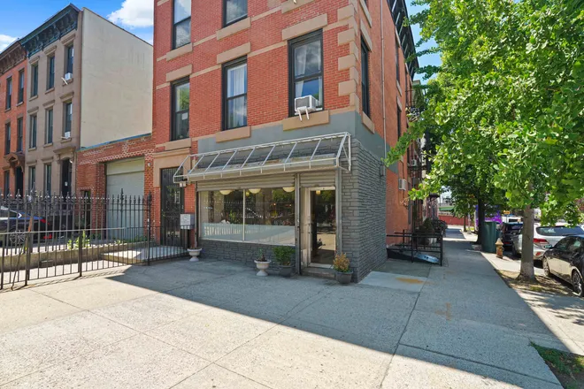 2 4th Place, Brooklyn, NY 11231