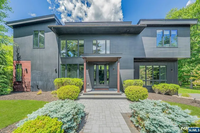 176 Edson, Franklin Lakes, NJ 07417