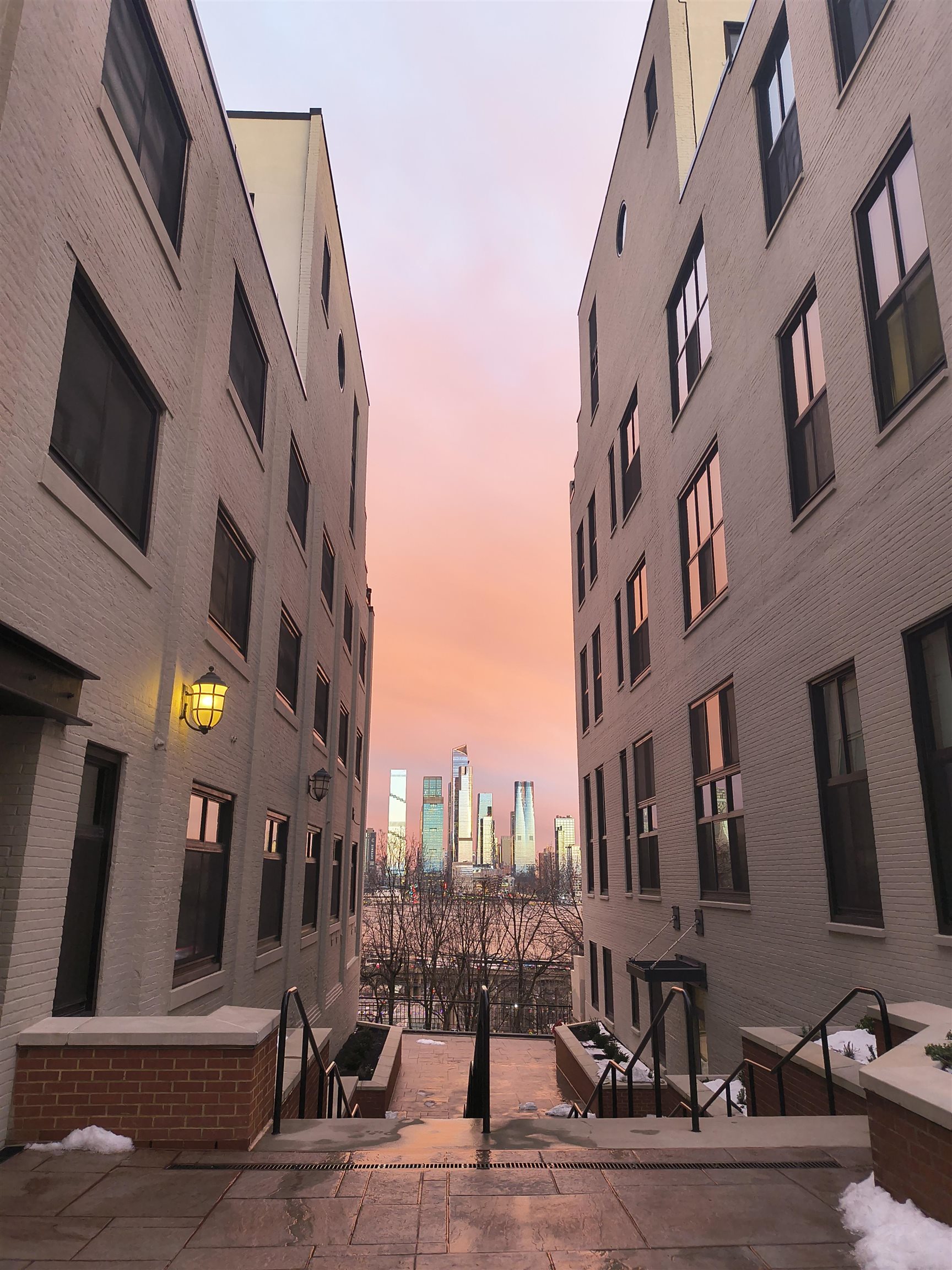 518 GREGORY Avenue, Weehawken Township, Weehawken, NJ 07086 - Property photo 3 of 42