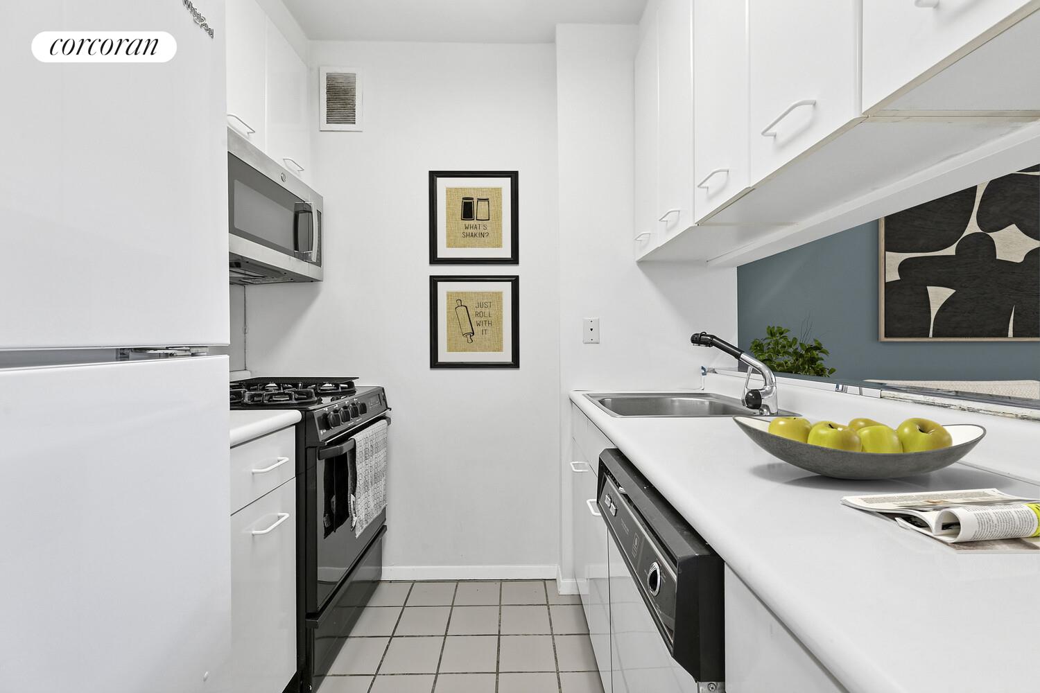 62 West 62nd Street #10C, Lincoln Square, Manhattan, NY 10023 - Property photo 5 of 9