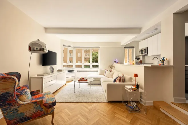 333 West 57th Street #3H, New York, NY 10019