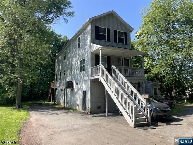 42 Riverlawn, Wayne, NJ 07470