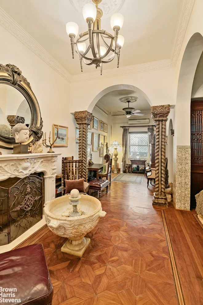 6 East 76th Street #1R, New York, NY 10021
