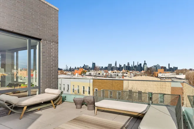 247 DRIGGS Avenue #PHB, Brooklyn, NY 11222