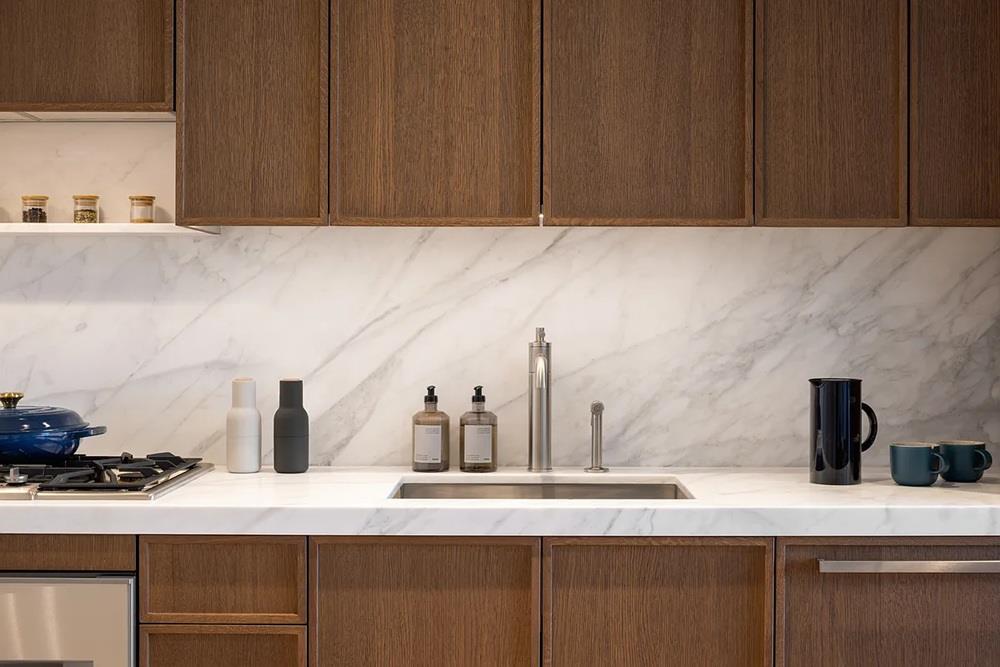 115 York Street #2-J, DUMBO, Brooklyn, NY 11201 - Property photo 3 of 18