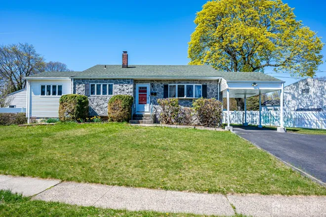 40 Meeker Avenue, Meeker Terrace, NJ 08817