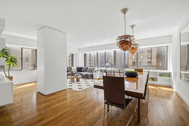900 PARK Avenue #5B, New York, NY 10075
