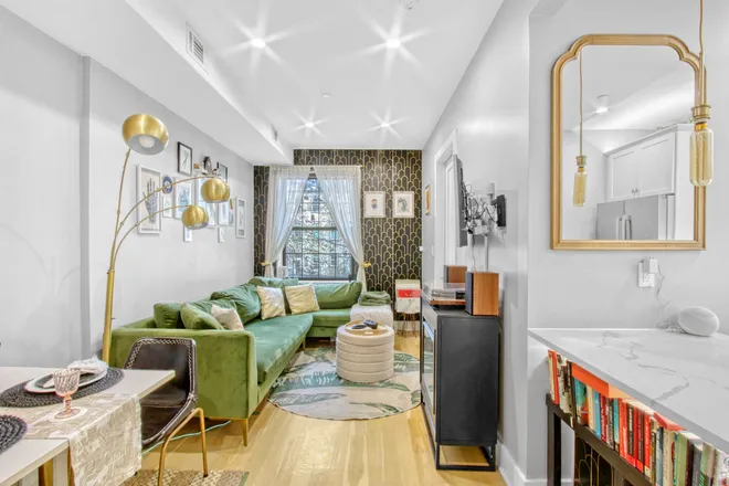 573 GATES Avenue #R2, Brooklyn, NY 11221