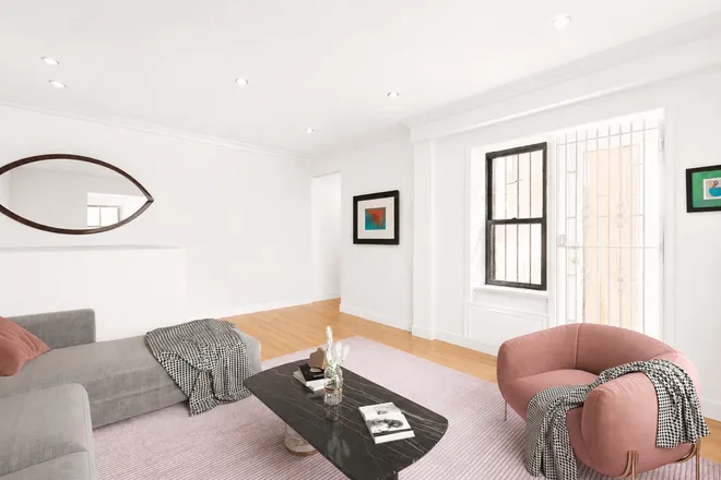 264 West 77th Street #2, New York, NY 10024
