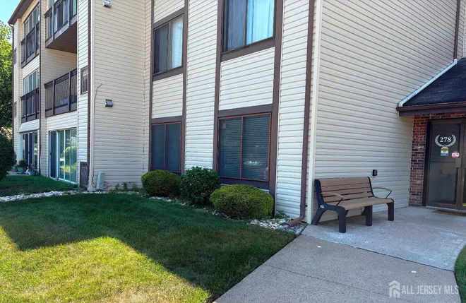 278 Crosse Drive #1C, Clearbrook, NJ 08831