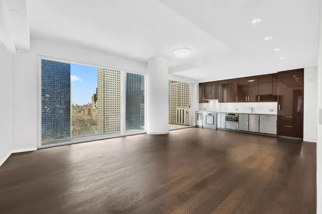 20 West 53rd Street #32B, New York, NY 10019