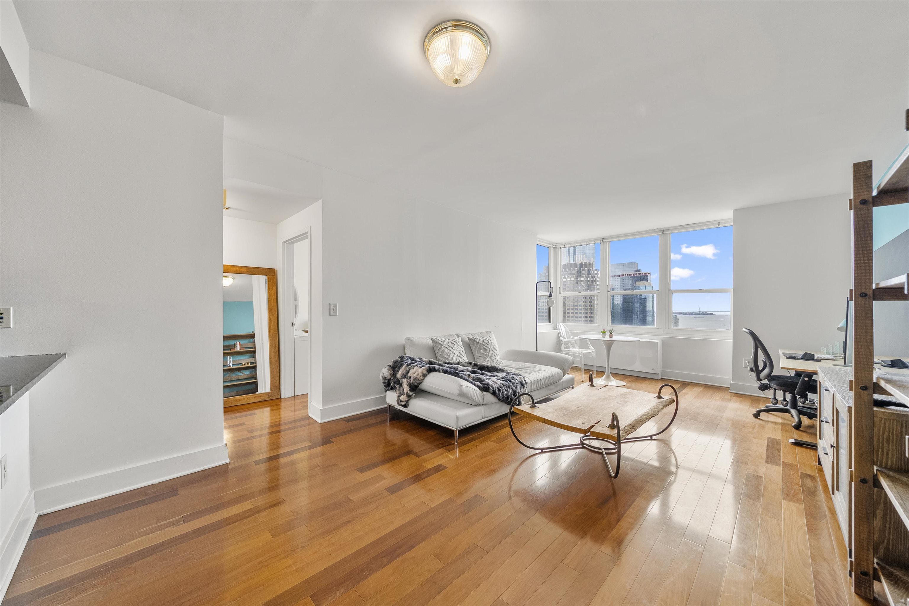 88 MORGAN Street, Jersey City, JC Downtown, NJ 07302-6206 - Property photo 2 of 26