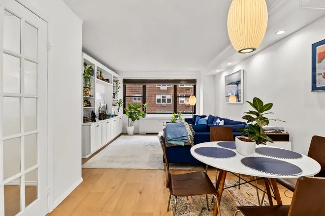 175 East 74th Street #12C, New York, NY 10021