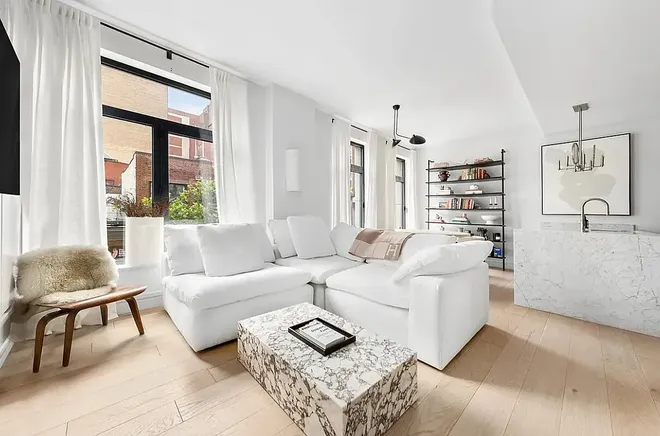 181 East 28th Street #402, New York, NY 10016