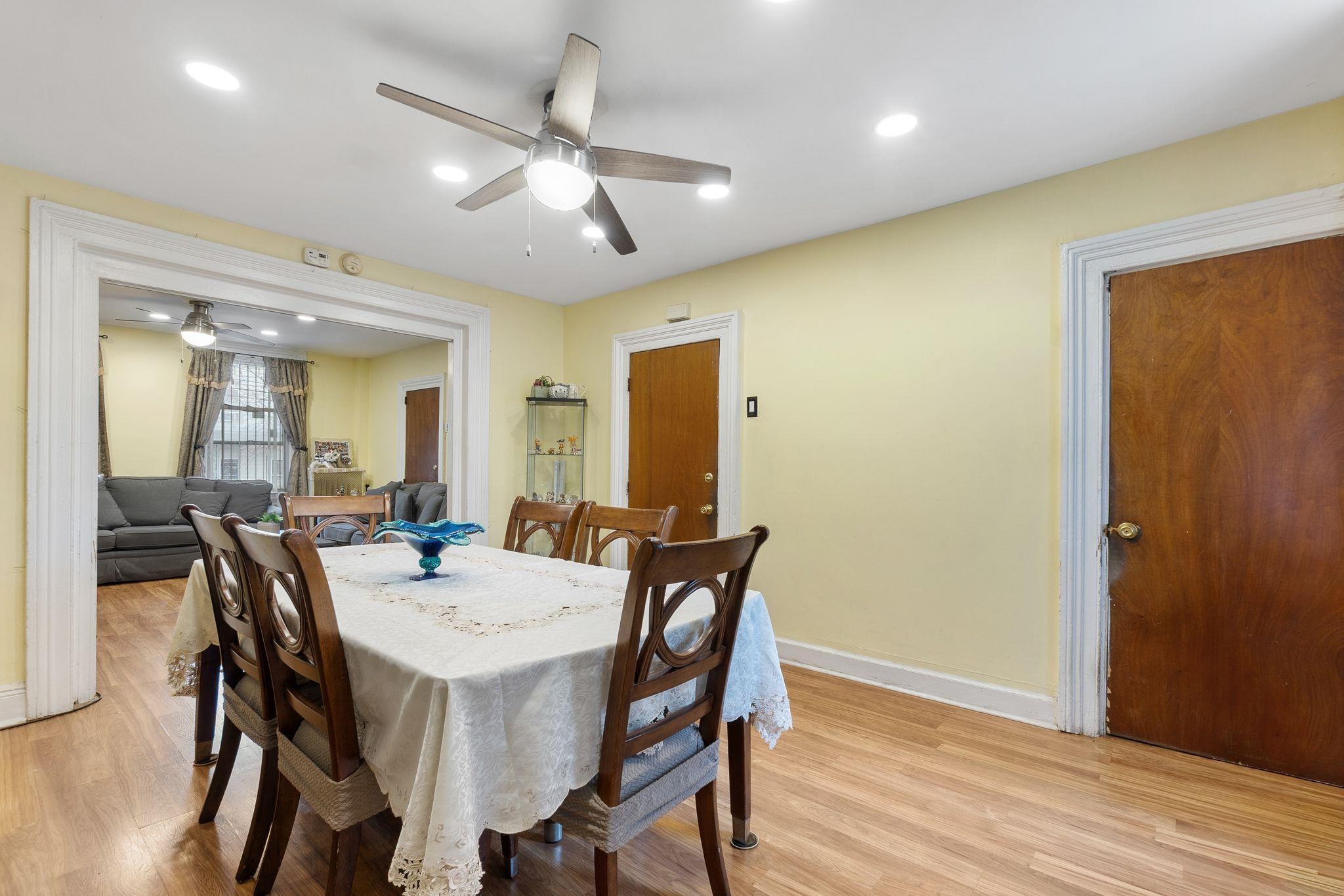 361 NEW YORK Avenue, Jersey City, JC Heights, NJ 07307 - Property photo 4 of 29