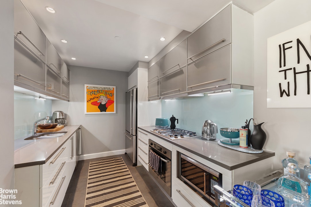 136 POWERS Street #4B, Williamsburg, Brooklyn, NY 11211 - Property photo 4 of 9