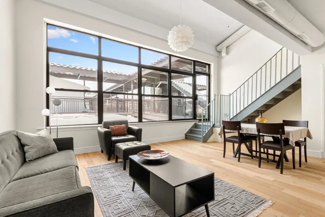 300 COMMUNIPAW Avenue, JC, Bergen-Lafayette, NJ 07304