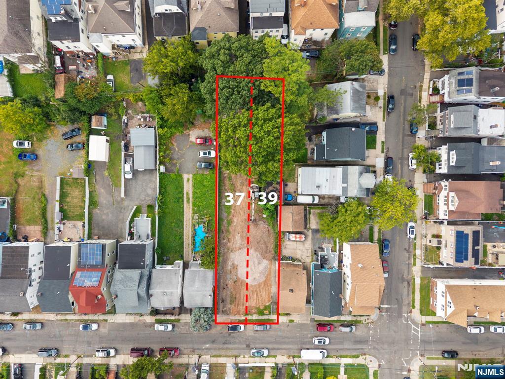 37 Grand, Newark City, Newark, NJ 07106 - Property photo 2 of 22