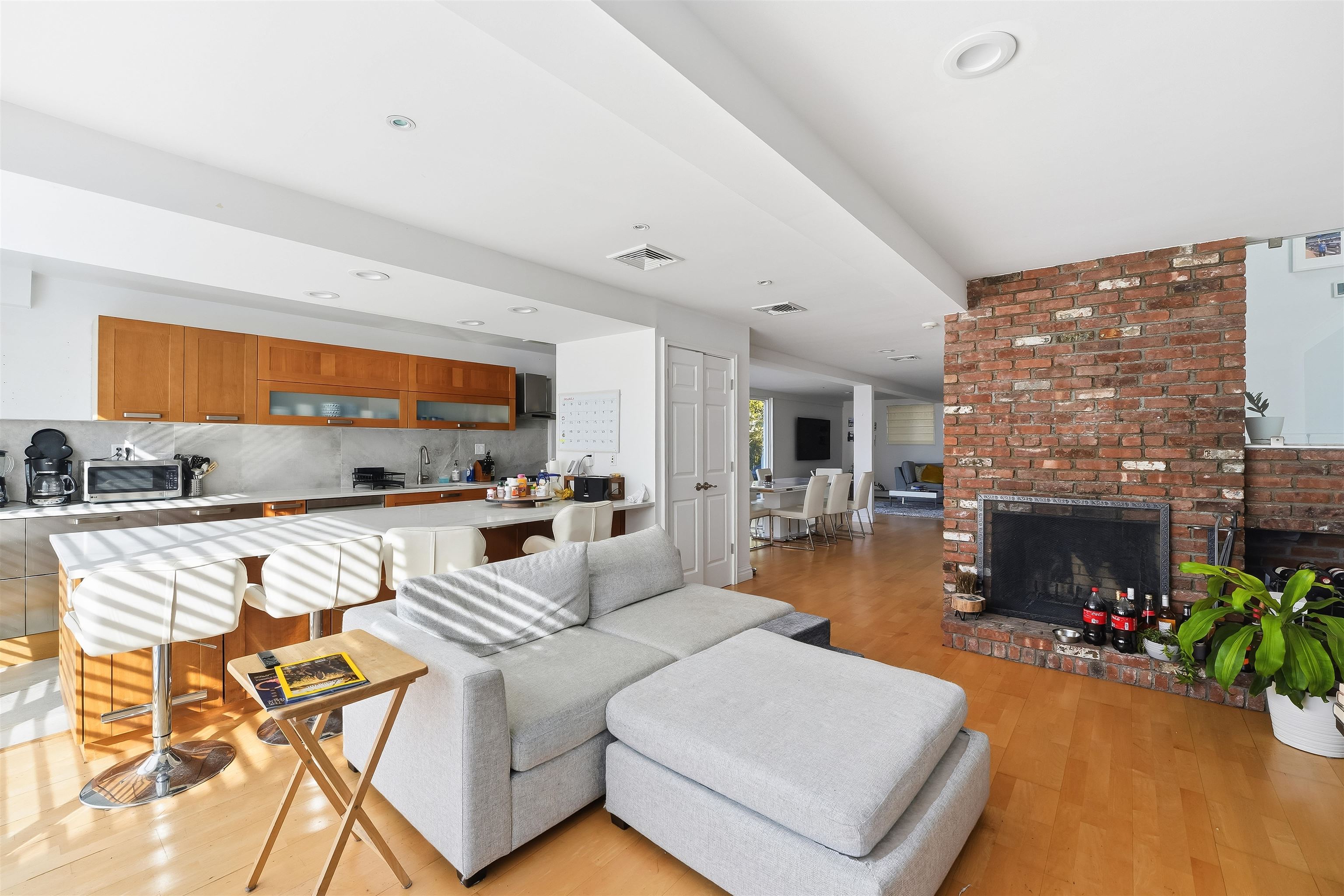 27 SUFFOLK LANE, Tenafly Borough, Tenafly, NJ 07670 - Property photo 4 of 17