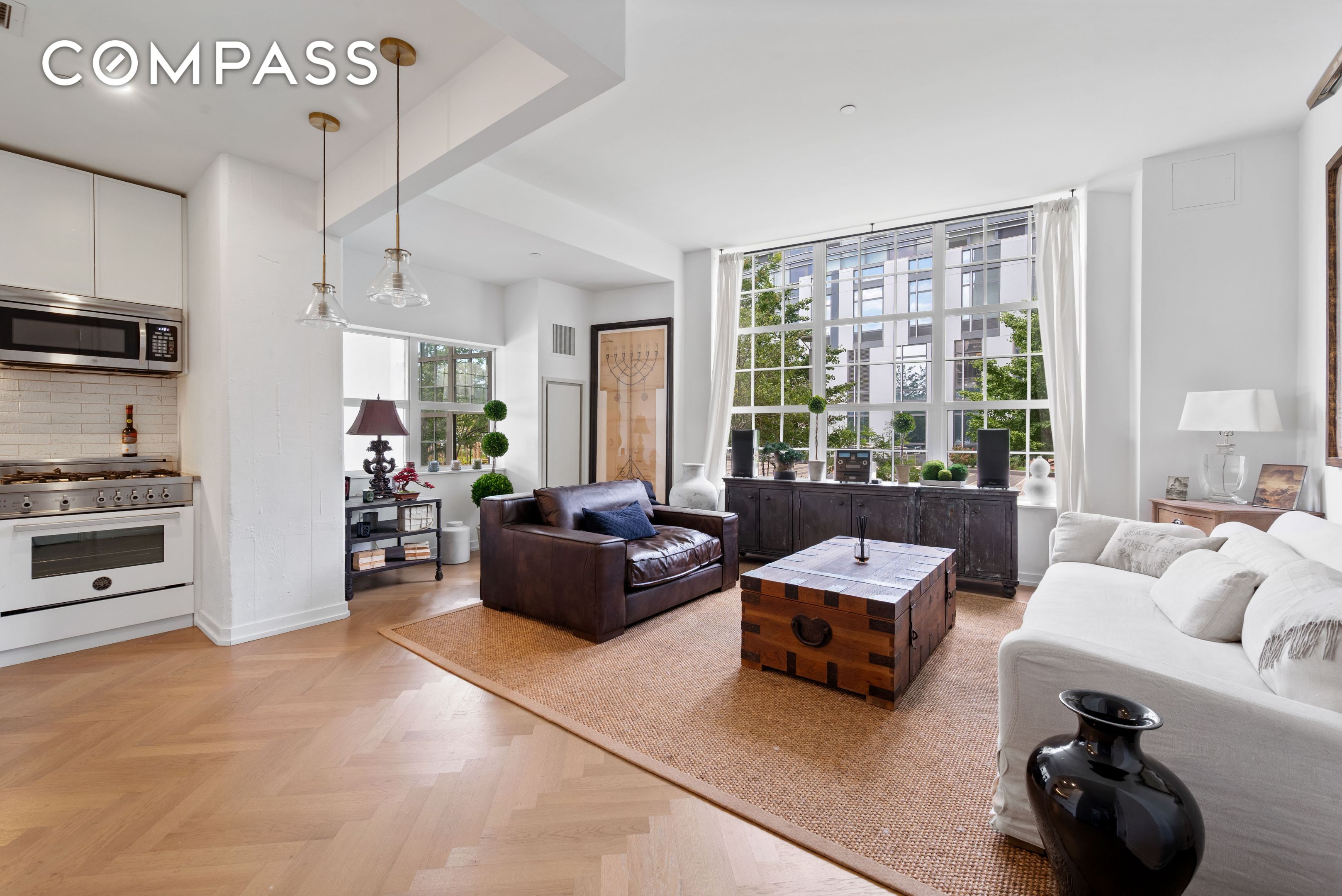184 Kent Avenue #C107, Williamsburg, Brooklyn, NY 11249 - Property photo 2 of 17