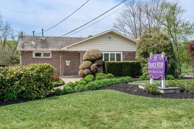 355 Buckelew Avenue, Monroe, NJ 08831