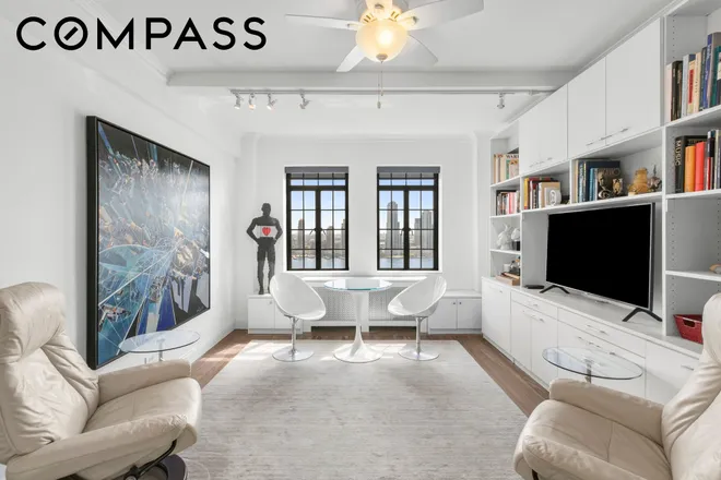 5 Tudor City Place #1932, New York, NY 10017