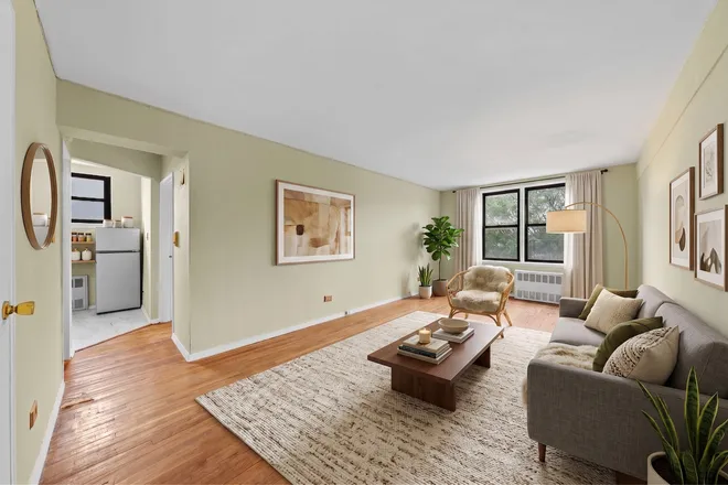 50-21 39th Place #3B, Sunnyside, NY 11104