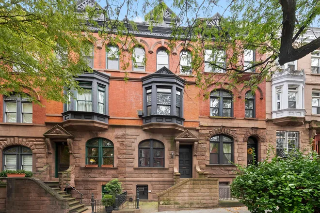 130 Manhattan Avenue, New York, NY 10025