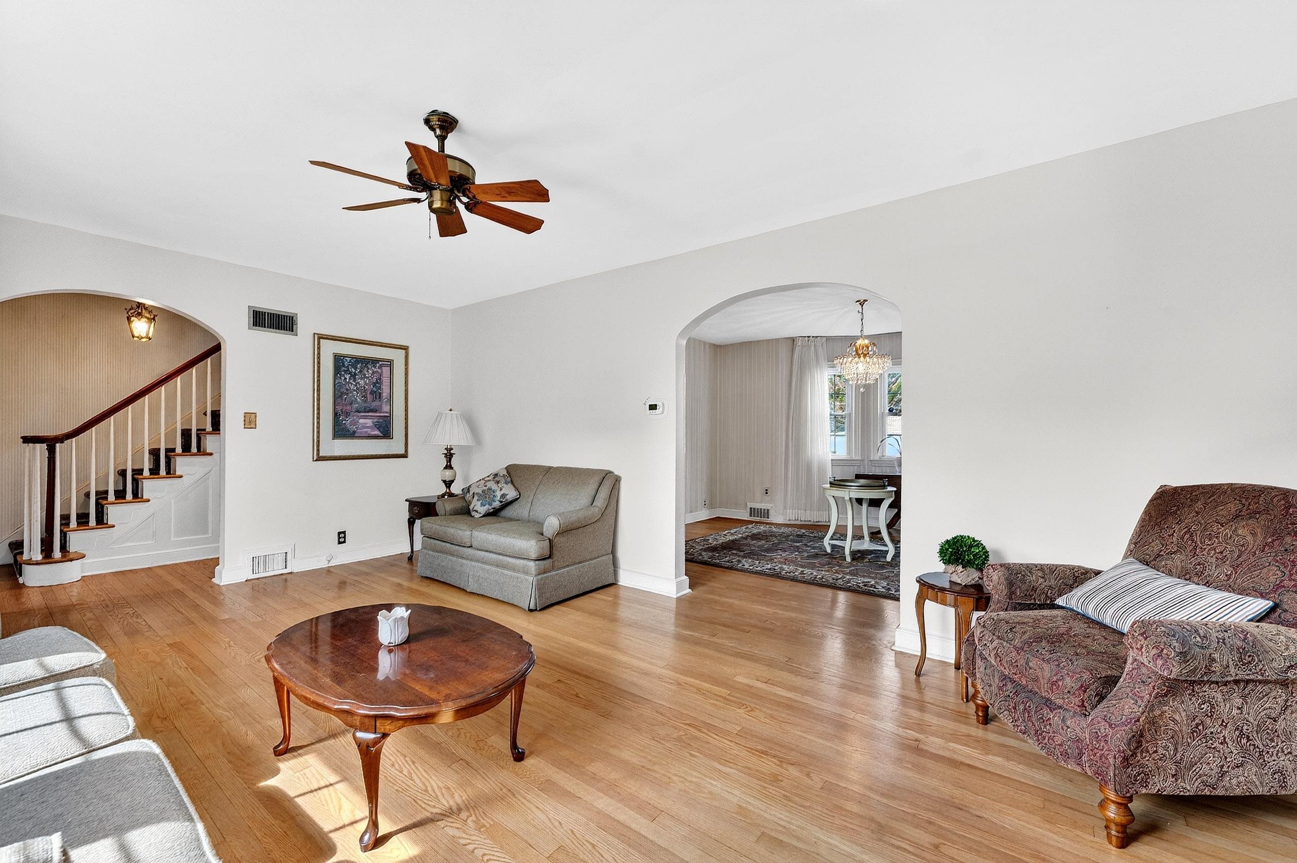 68 ILFORD Avenue, North Arlington Borough, North Arlington, NJ 07031 - Property photo 2 of 37