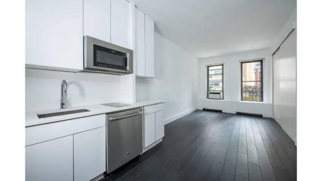 237 East 54th Street #2B, New York, NY 10022