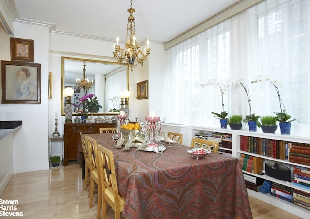 330 East 57th Street #3, Sutton Place, Manhattan, NY 10022 - Property photo 3 of 12
