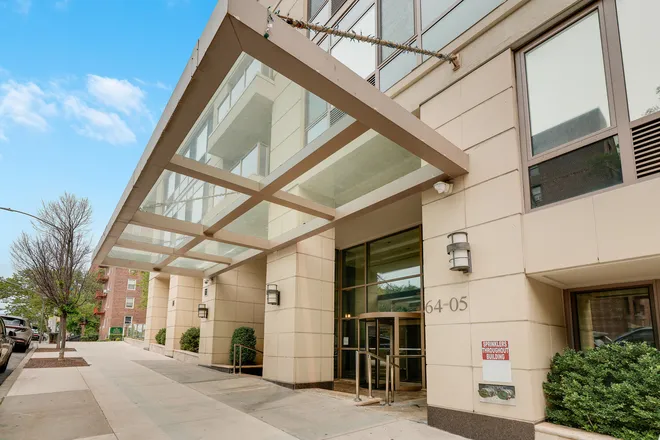 64-05 YELLOWSTONE Boulevard #111, Forest Hills, NY 11375
