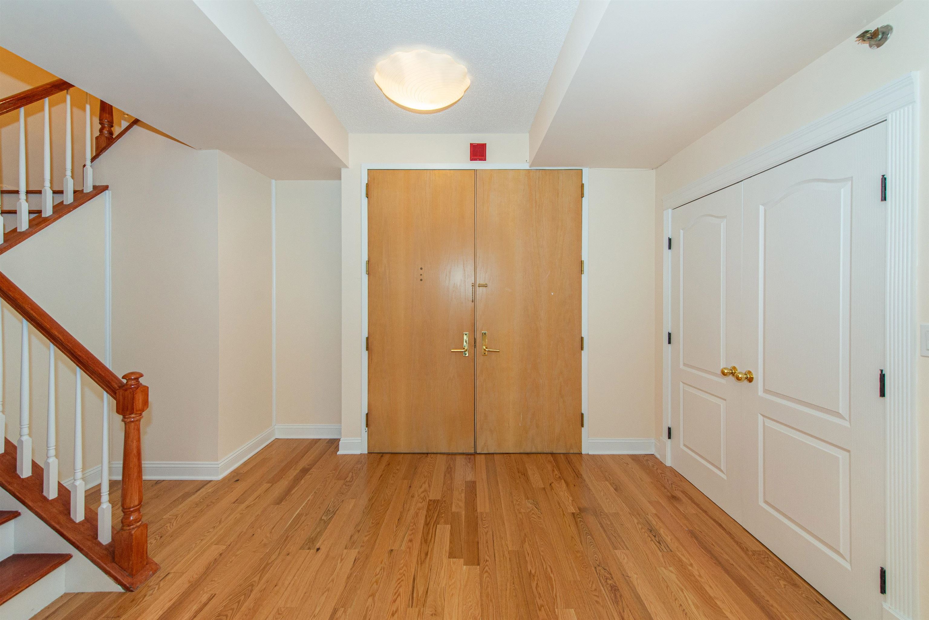 10 SMITH MANOR Boulevard, West Orange Township, West Orange, NJ 07052 - Property photo 5 of 50
