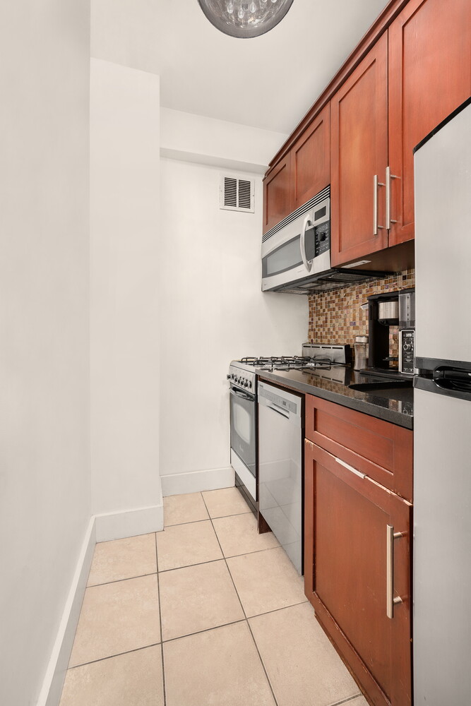 235 ADAMS Street #2G, Downtown Brooklyn, Brooklyn, NY 11201 - Property photo 3 of 9